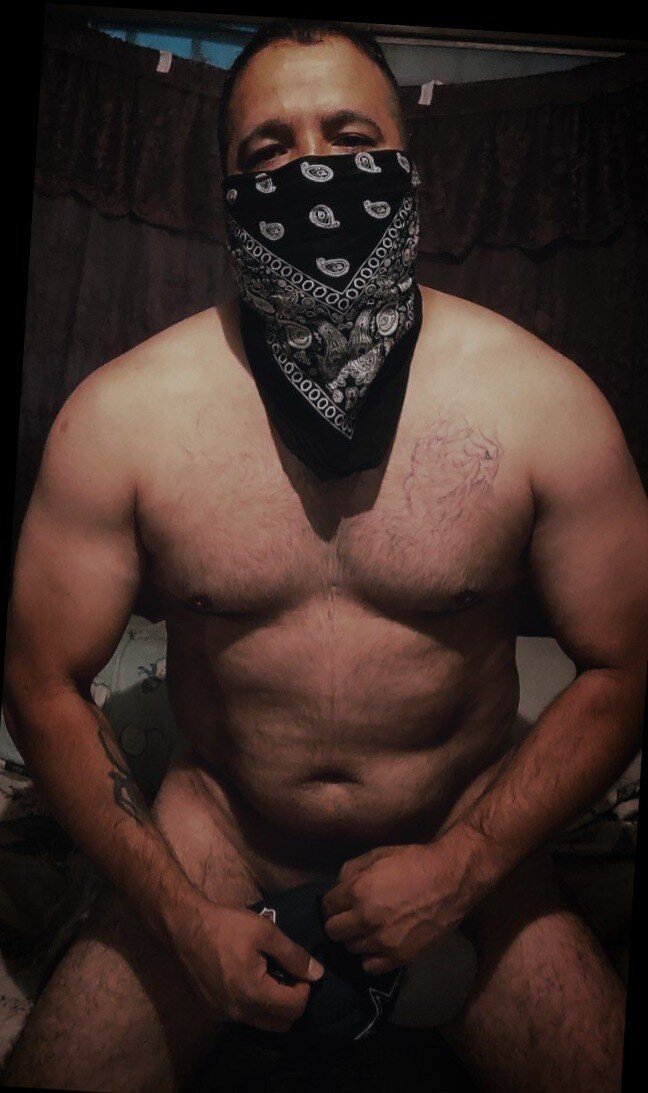Carlosriquelme1806 (@carlosriquelme1806), OnlyFans creator