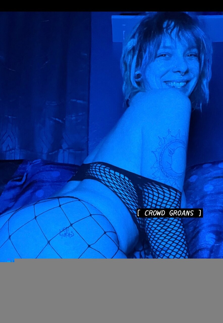 Carlysavage (@carlysavage), OnlyFans creator