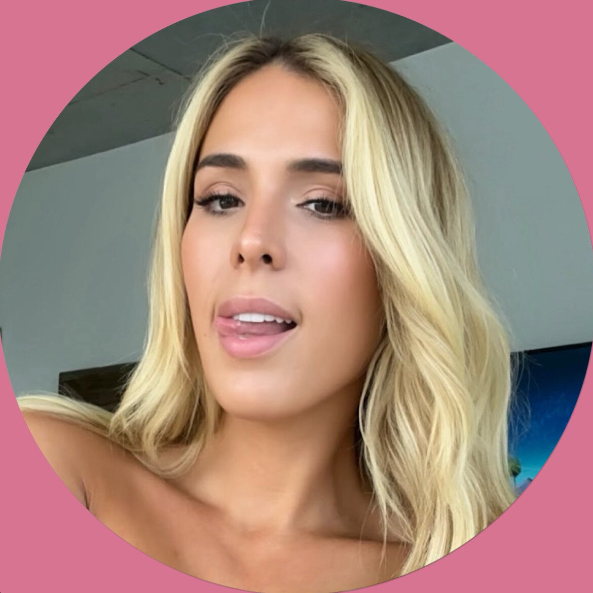 Carmencarrera (@carmen_carrera), OnlyFans creator
