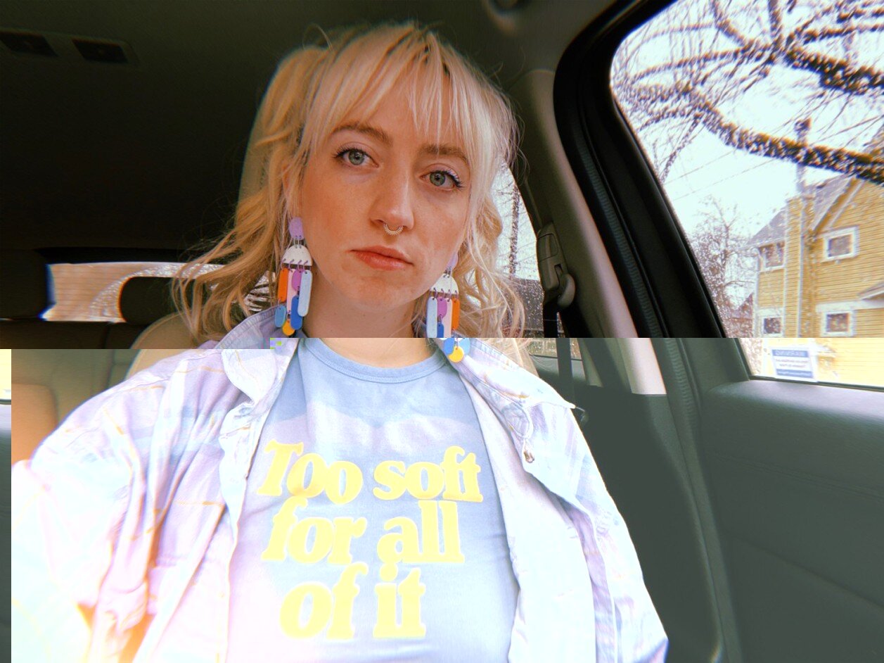 Caroliiiiine (@caroliiiiine), OnlyFans creator