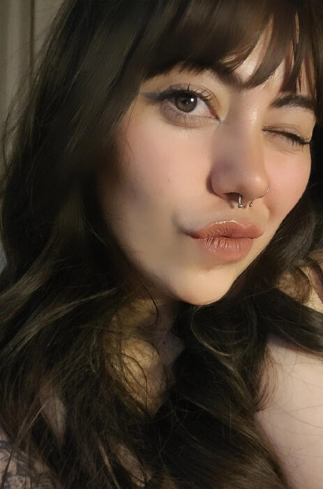 Carolinafri (@carolinafri), OnlyFans creator