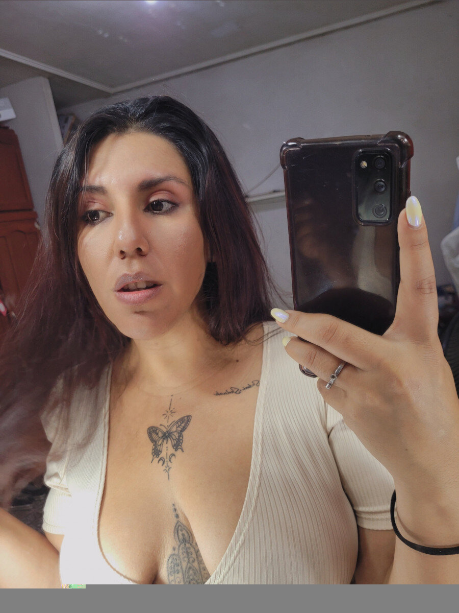 Carolsolsexy (@carolsolsexy), OnlyFans creator