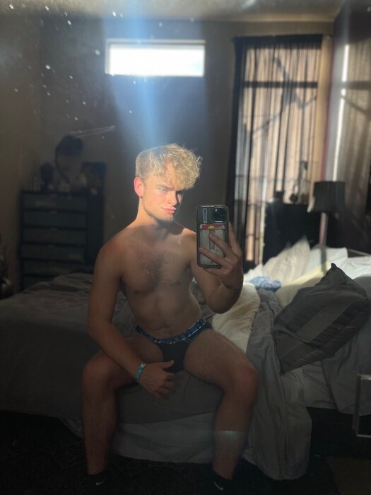 Carterboydxxx (@carterboydxxx), OnlyFans creator