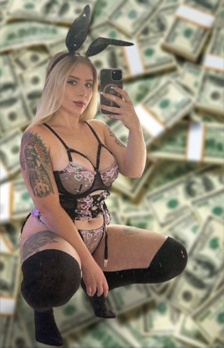Cashqueenash (@cashqueenash), OnlyFans creator