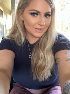 Catfishwife (@catfishwife), OnlyFans creator