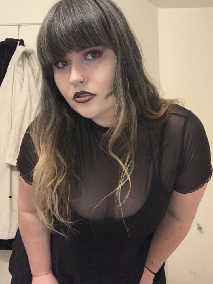 Cecelacheyxxx (@cecelacheyxxx), OnlyFans creator