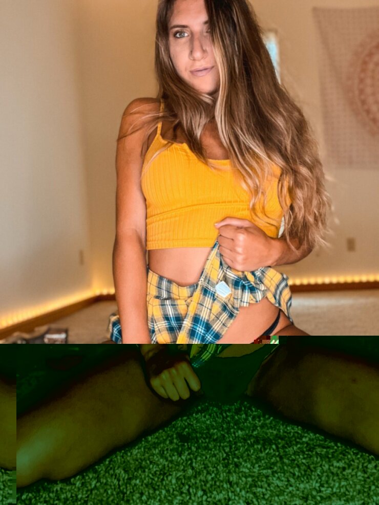 Celiarae18 (@celiarae18), OnlyFans creator