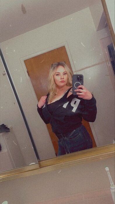 Cencalsamantha (@cencalsamantha), OnlyFans creator