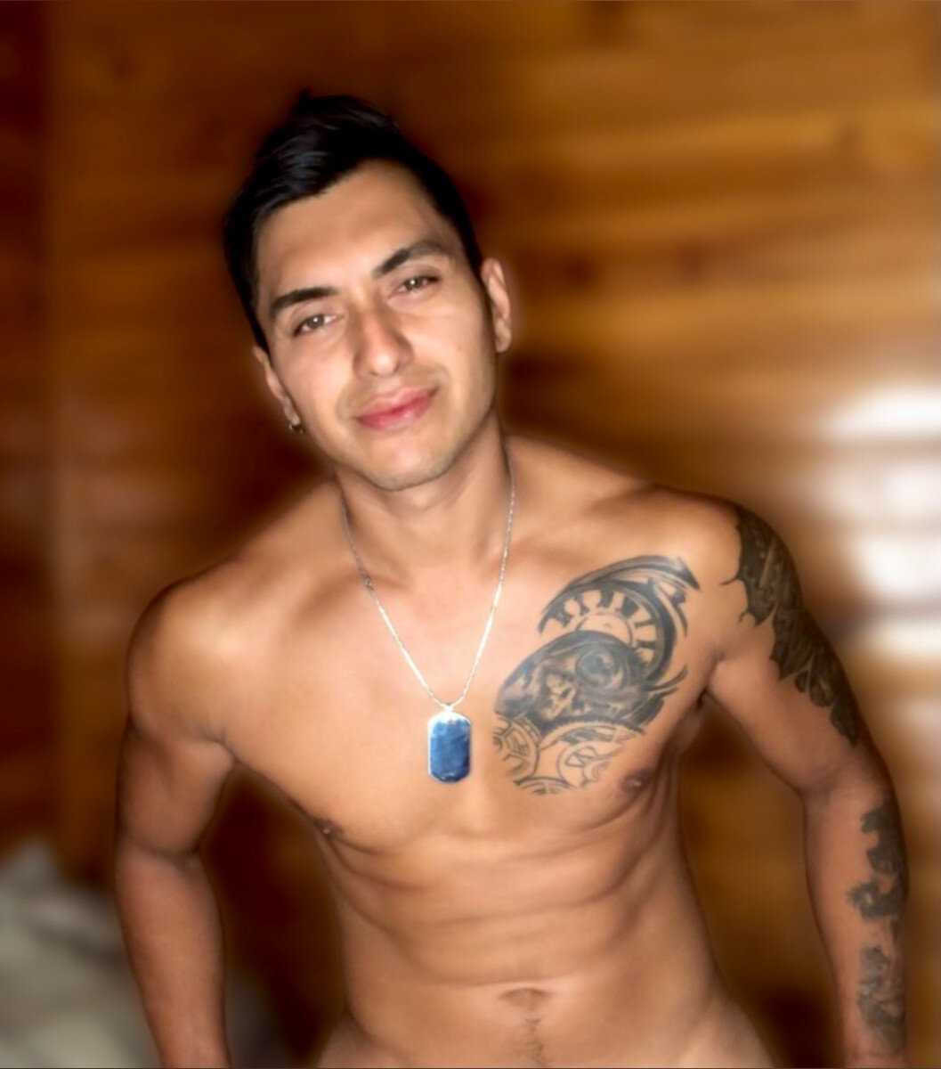 Cesarsaenz (@cesarsaenz), OnlyFans creator