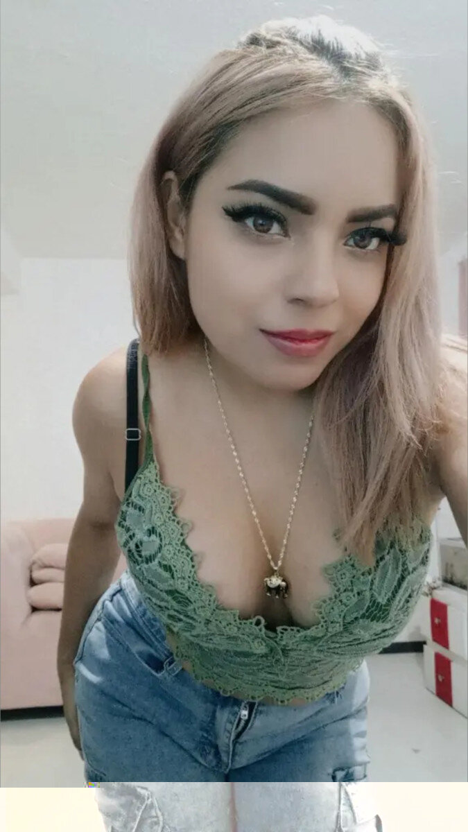Chamelhernandez (@chamel_hernandez), OnlyFans creator