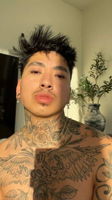 Champagnethicci (@champagnethicci), OnlyFans creator