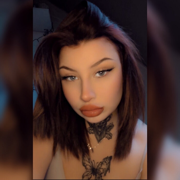 Chantxl04 (@chantxl04), OnlyFans creator