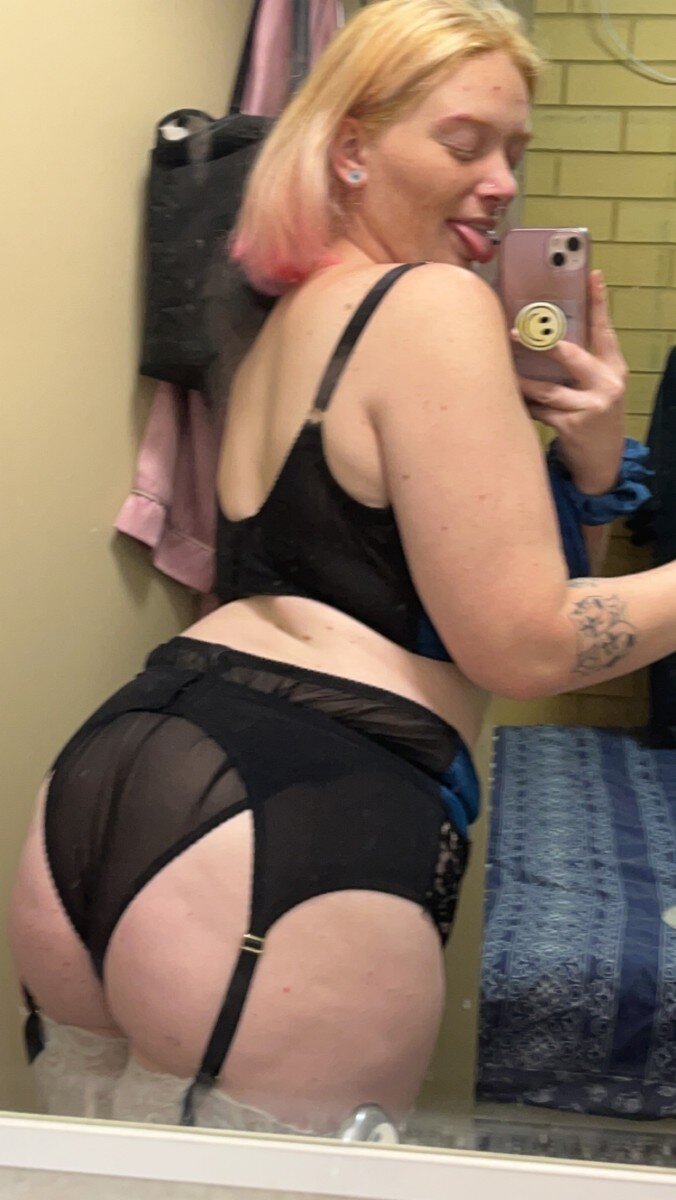 Charch420 (@charch420), OnlyFans creator
