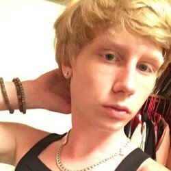 Charlieflynnnn (@charlieflynnnn), OnlyFans creator