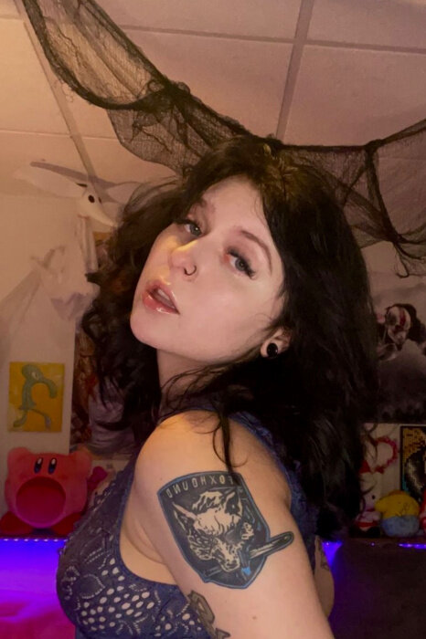 Charlotteangel (@charlotteangel), OnlyFans creator