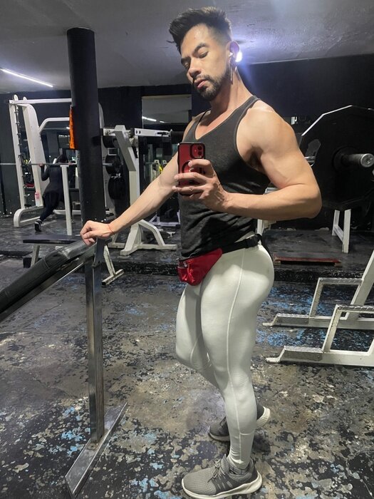 Charlyfilmxxx (@charlyfilmxxx), OnlyFans creator