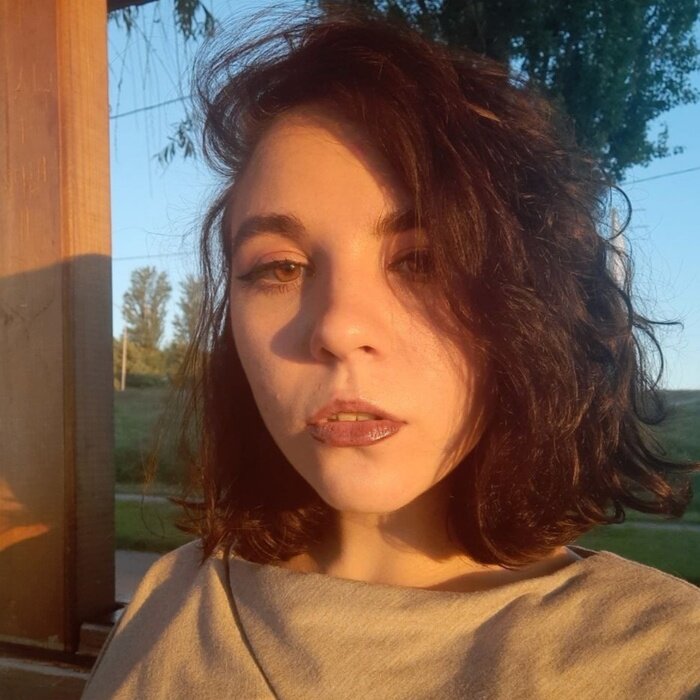 Dora (@charming_dora), OnlyFans creator