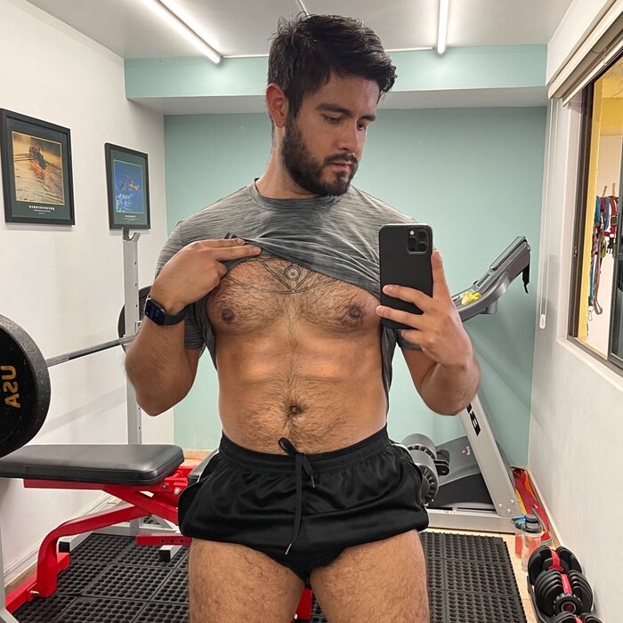Checohuge (@checo_huge), OnlyFans creator