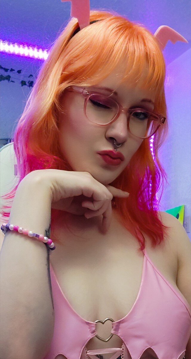 Cheebeezkneez
