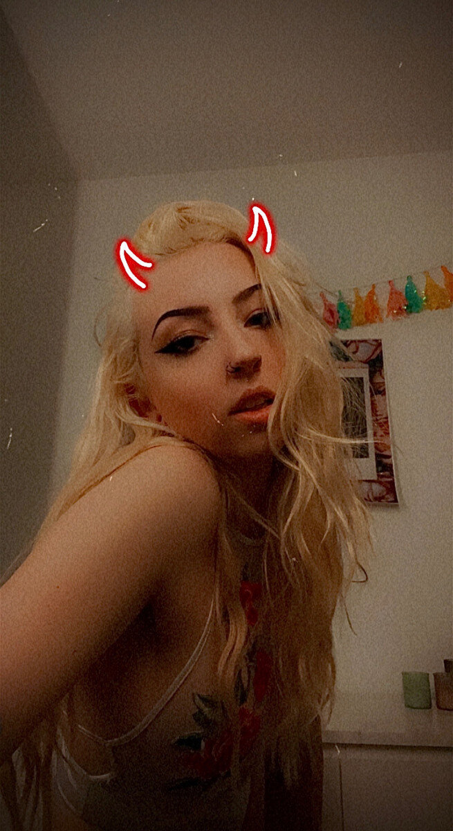 Cheekychy (@cheekychy), OnlyFans creator
