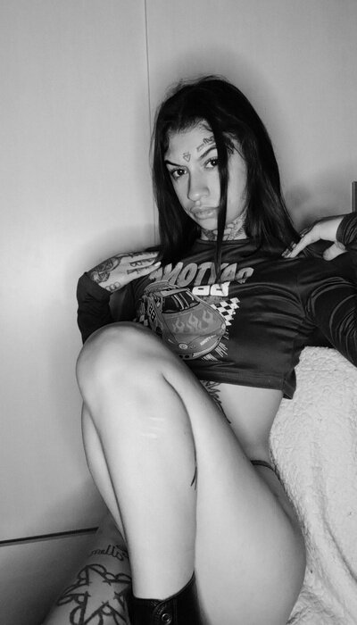 Chel84 (@chel84), OnlyFans creator