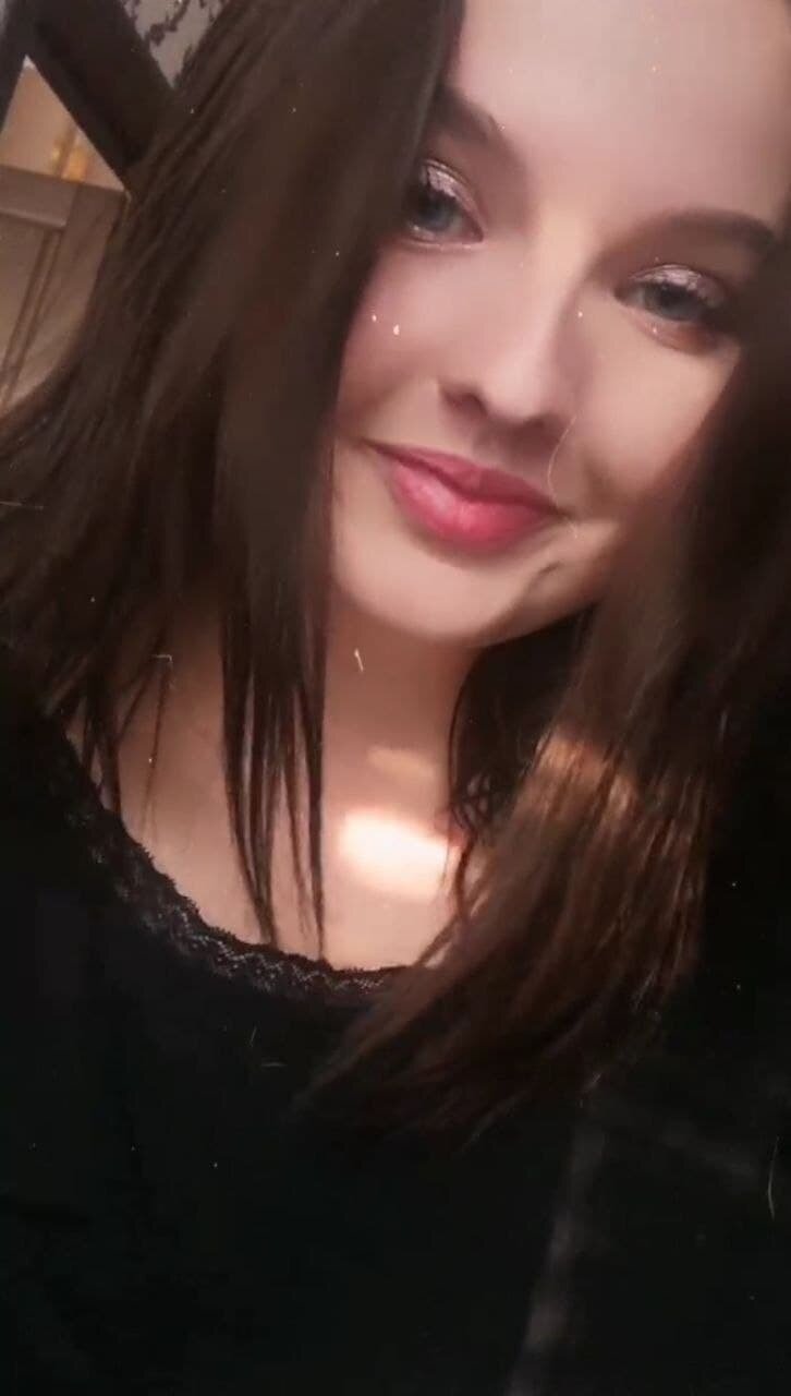 Cherrybloody (@cherry_bloody), OnlyFans creator