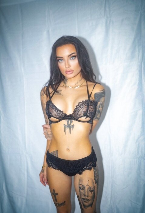 Cherryrebelle (@cherryrebelle), OnlyFans creator