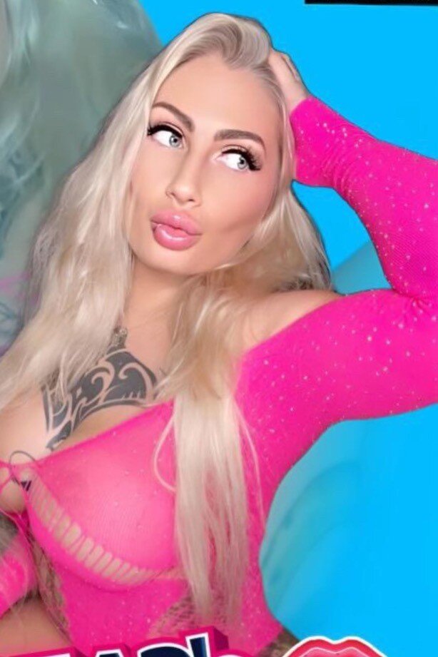 Cherrysundaexx (@cherrysundaexx), OnlyFans creator