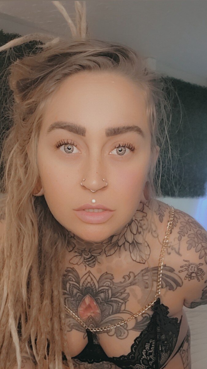 Cheviblue (@cheviblue), OnlyFans creator