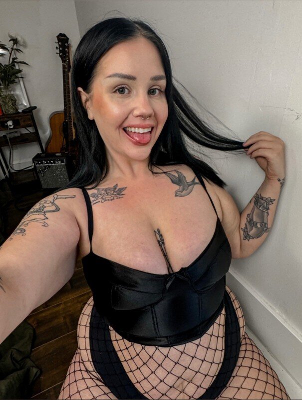 Chloecomet (@chloecomet), OnlyFans creator