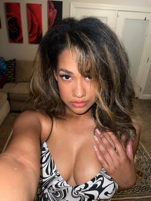 Chloeebabe72 (@chloeebabe72), OnlyFans creator