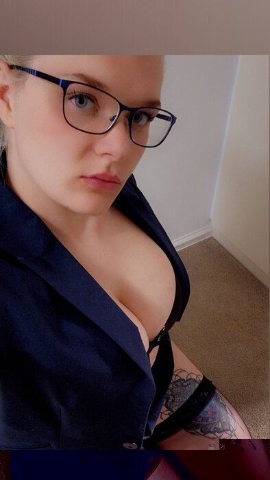 Chloekiss1 (@chloekiss1), OnlyFans creator
