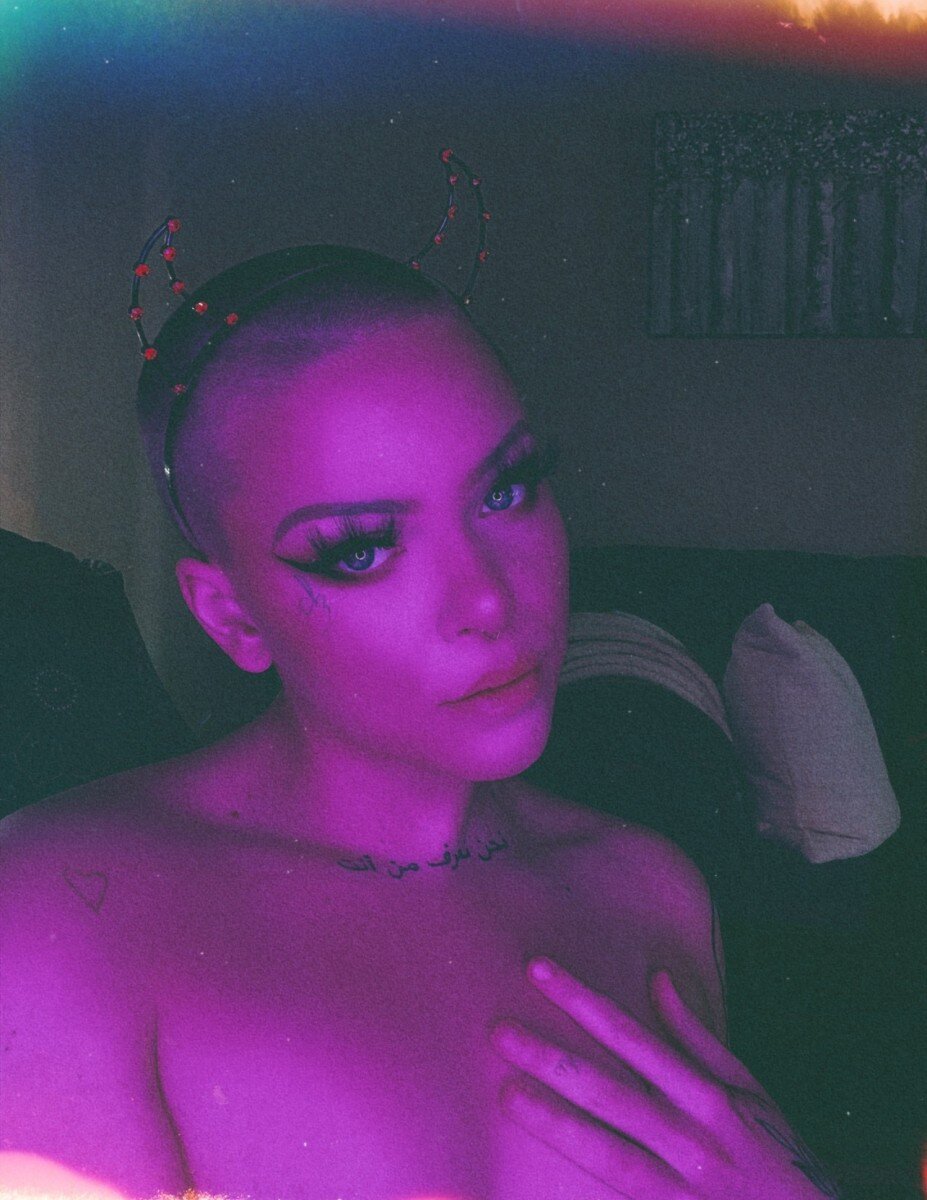 Chloeluffclt (@chloeluffclt), OnlyFans creator