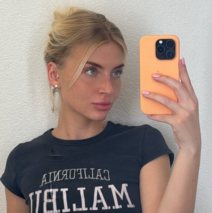 Chloe (@chloemillli), OnlyFans creator