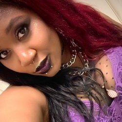 Chloexchanelluv (@chloexchanelluv), OnlyFans creator