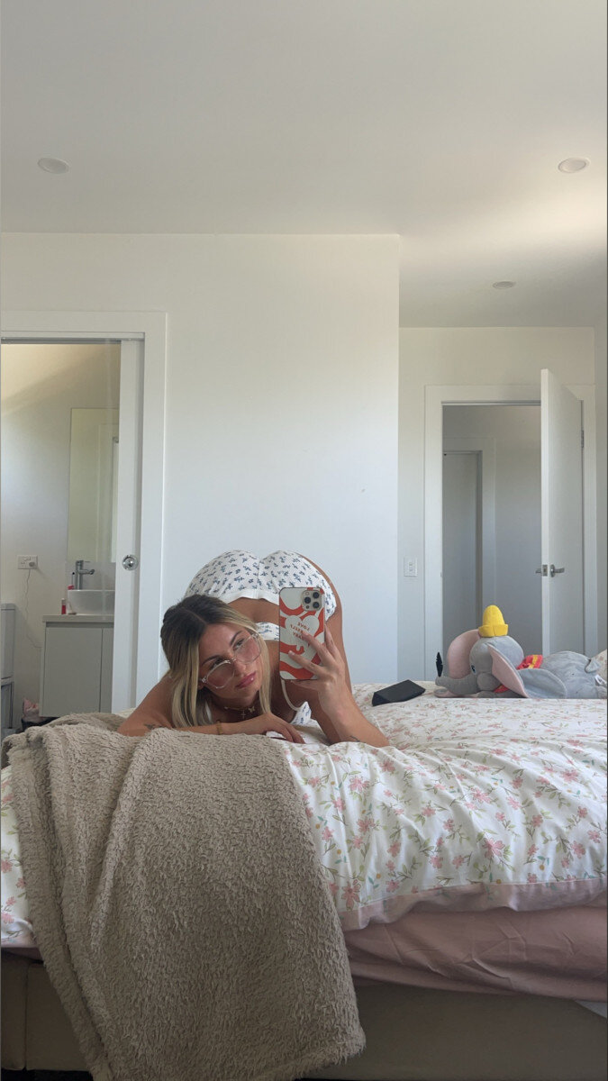 Chlotobin (@chlotobin), OnlyFans creator