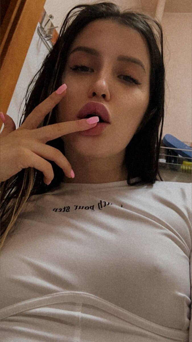 Lerash (@chocolate_valeria), OnlyFans creator