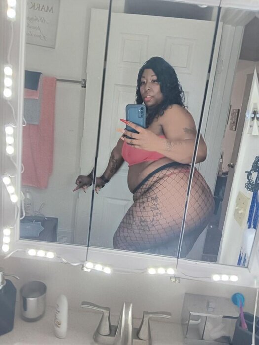 Chocolatekak3 (@chocolatekak3), OnlyFans creator