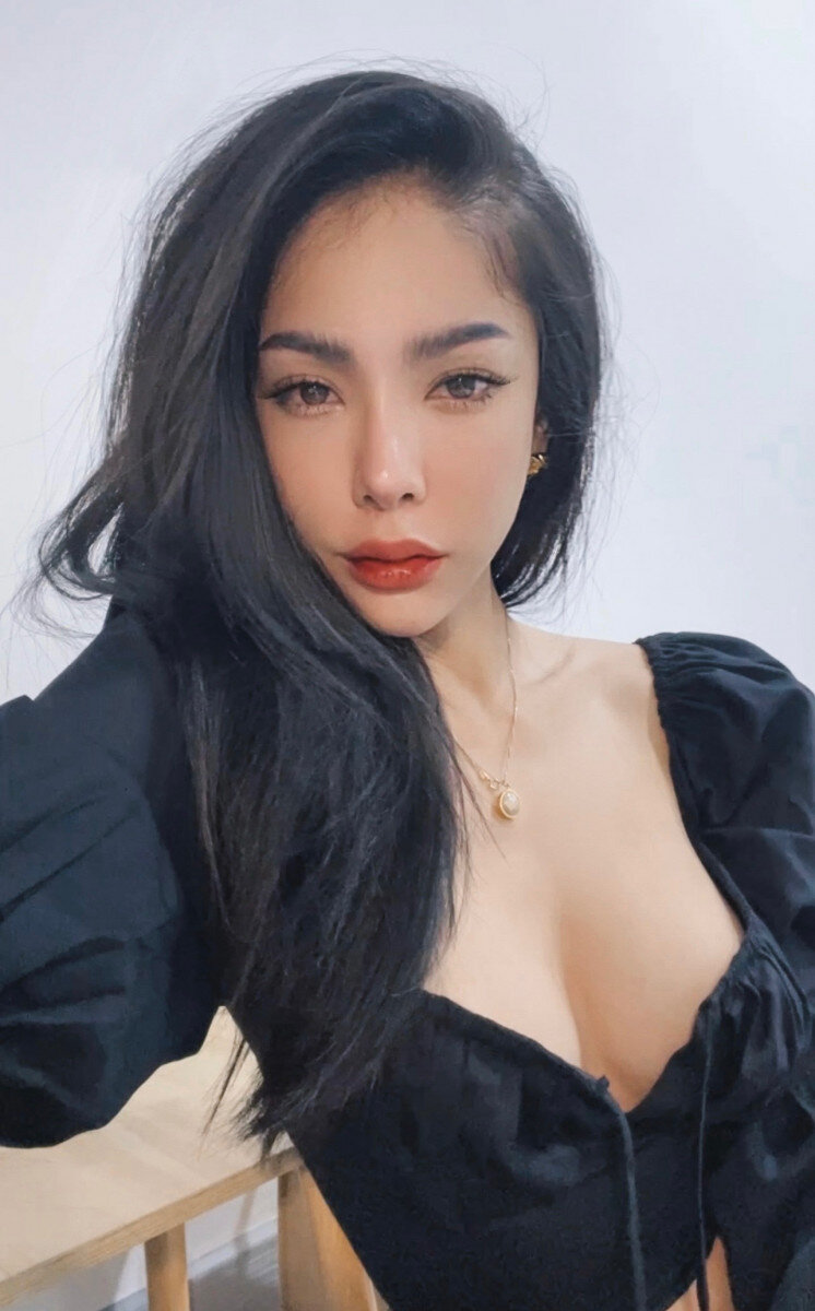 Chonrada (@chonrada), OnlyFans creator