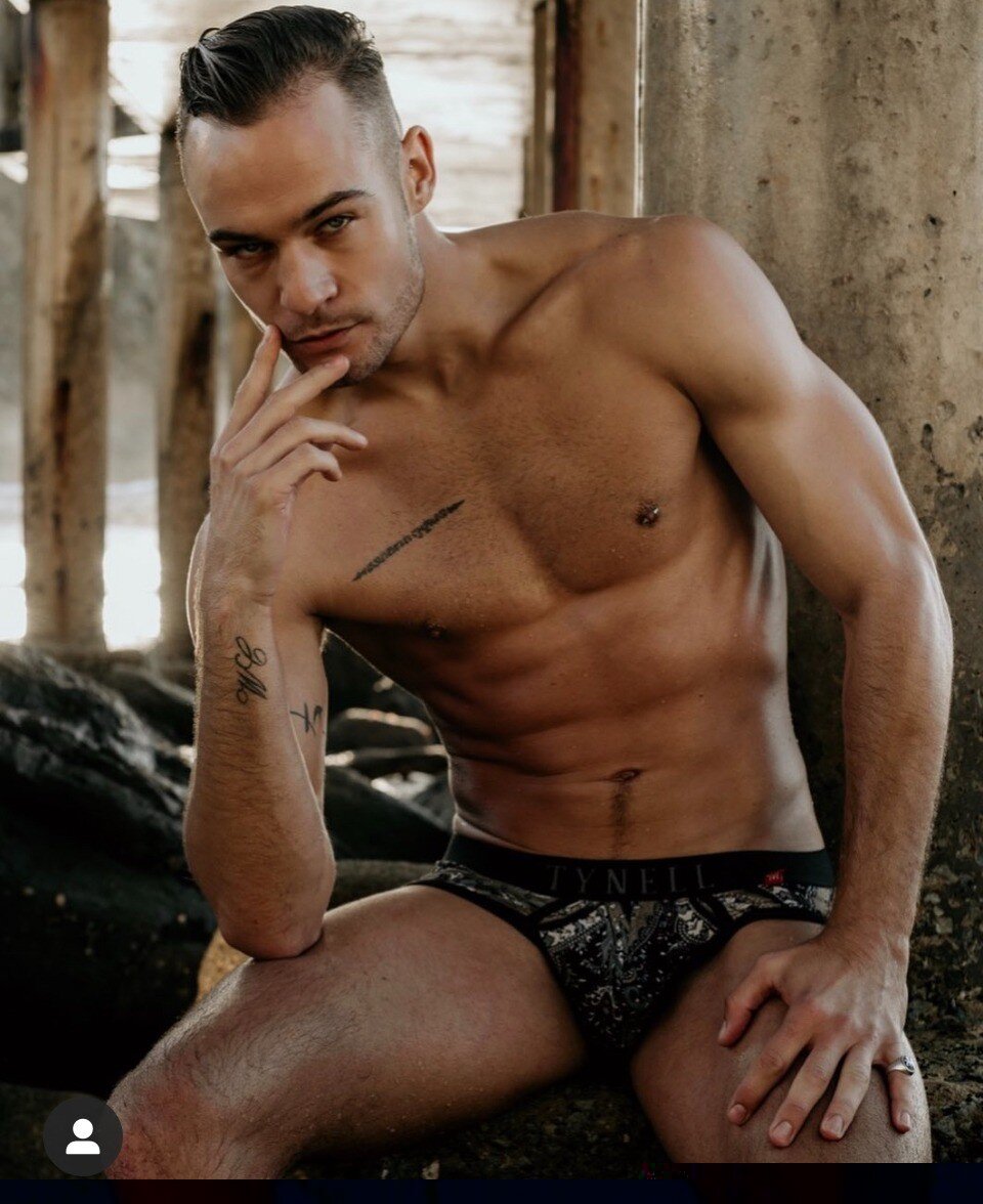 Christopher (@chris.topher), OnlyFans creator