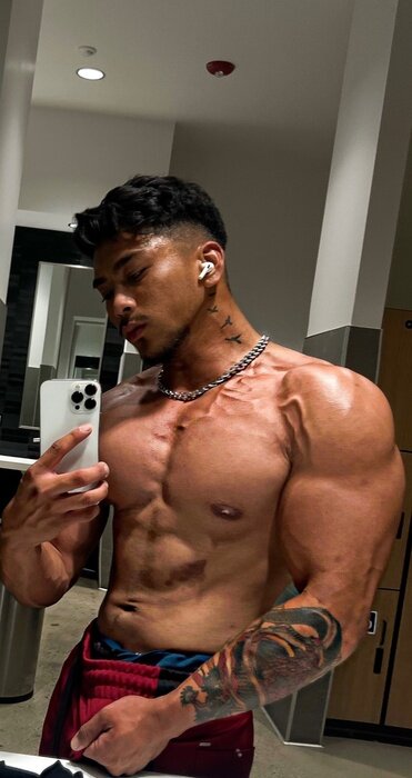 Chriskcreams (@chriskcreams), OnlyFans creator