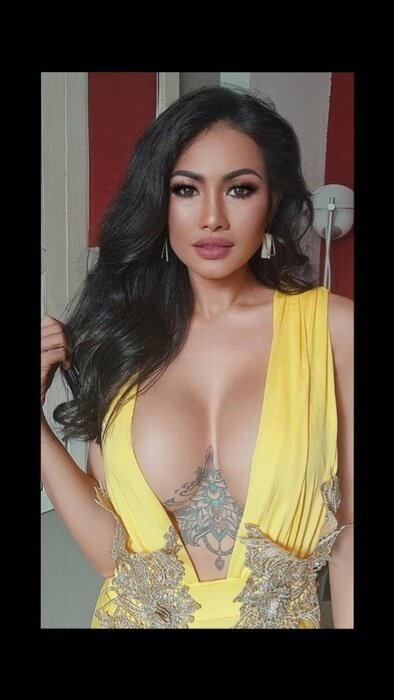 Christinalisa1 (@christinalisa1), OnlyFans creator