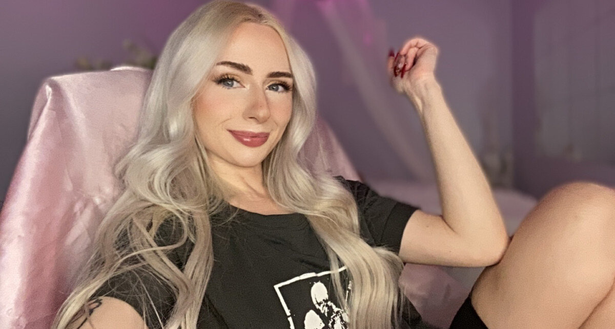 Christinarosexo (@christinarosexo), OnlyFans creator