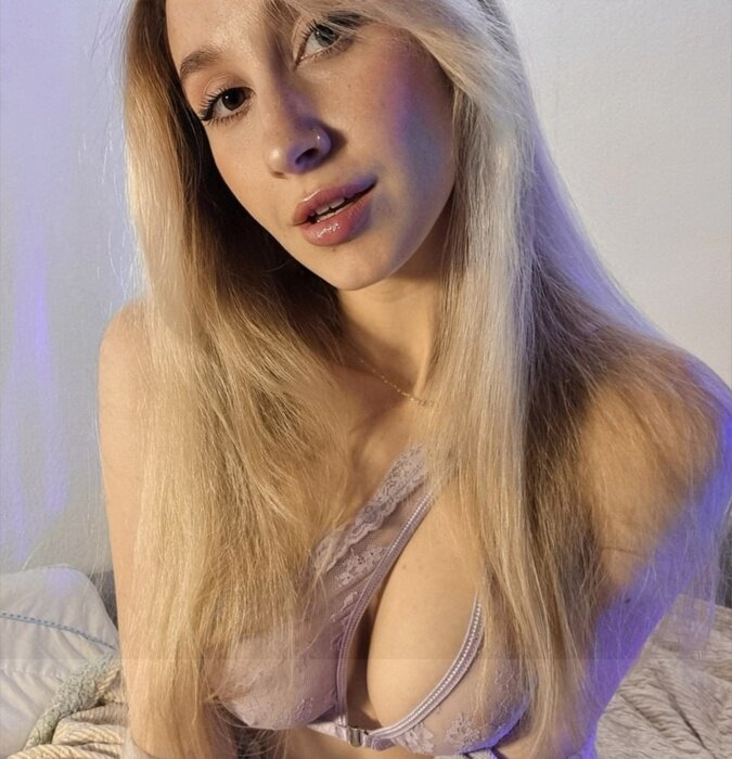 Christycharm (@christycharm), OnlyFans creator