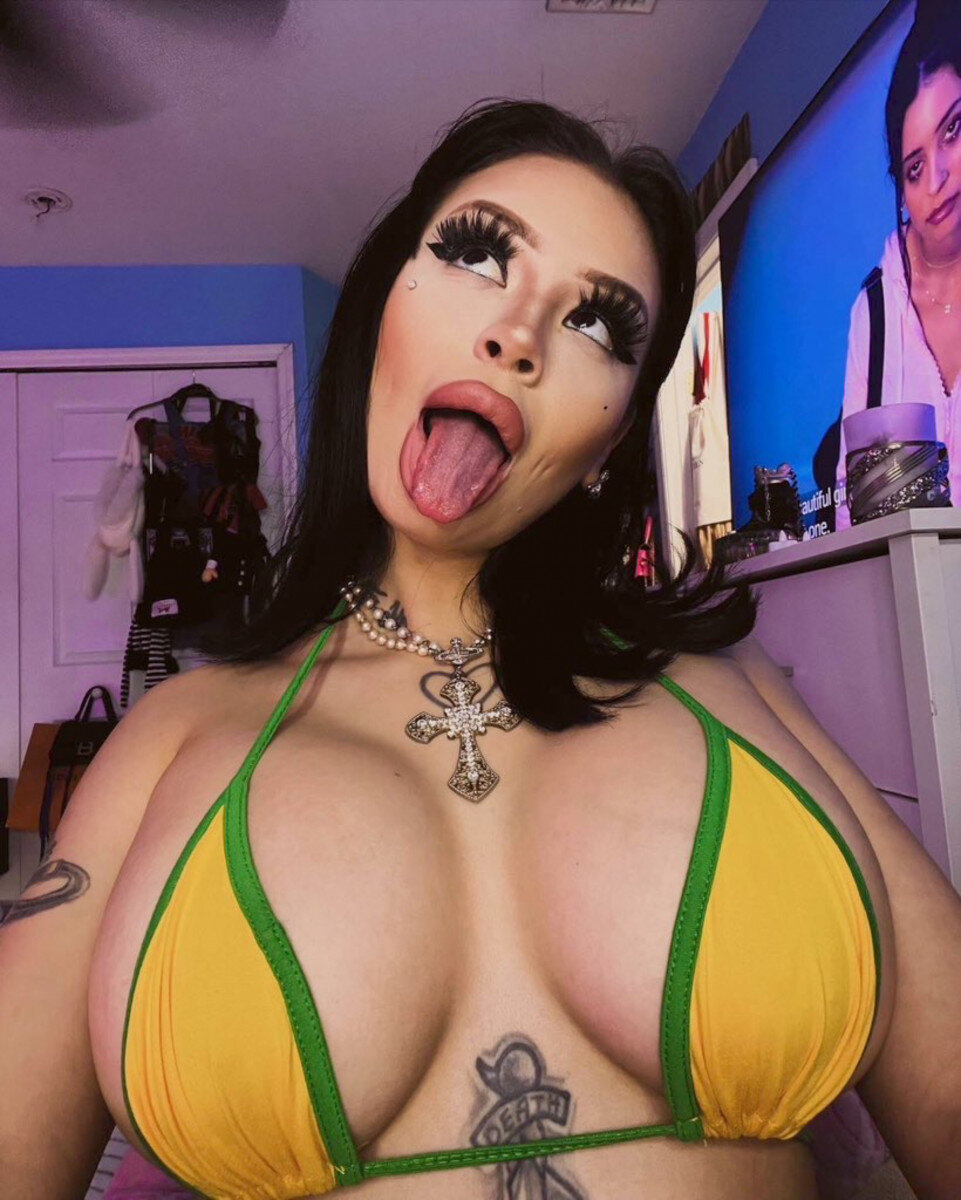 Chynafx (@chynafx), OnlyFans creator