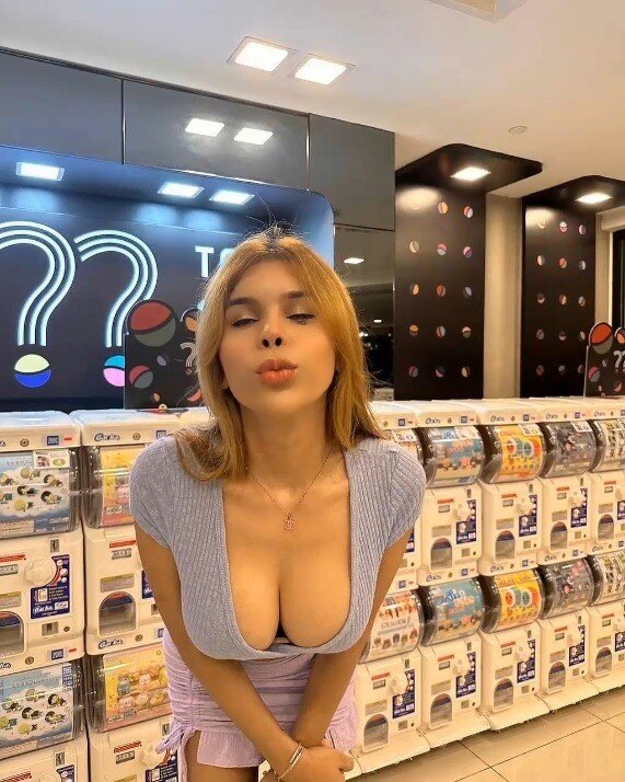 Cikgumelati1 (@cikgumelati1), OnlyFans creator
