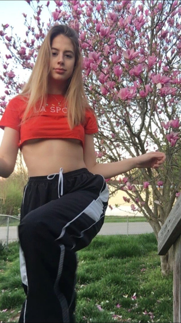 Cindylou19 (@cindylou19), OnlyFans creator