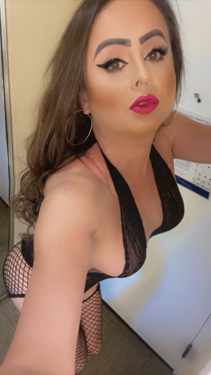 Cinthy25 (@cinthy25), OnlyFans creator