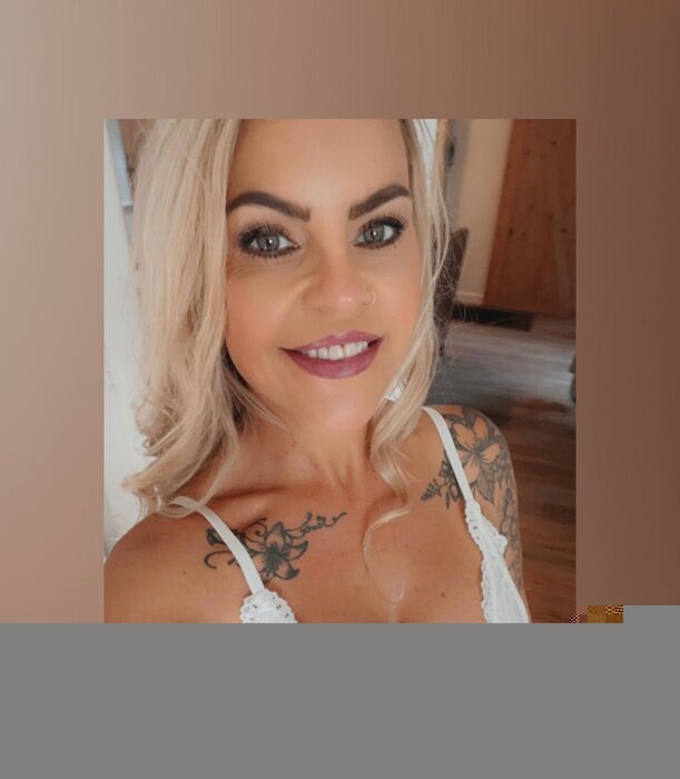 Classysweetlips (@classysweetlips), OnlyFans creator