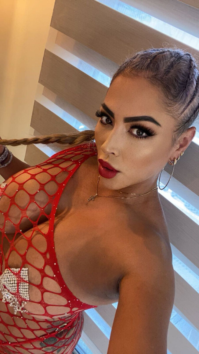 Claudia23 (@claudia23), OnlyFans creator